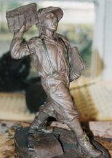 Newsboy statue, Austin, Texas