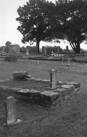 Granbury Texas Cemetery tombstones