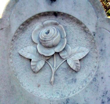 Lavaca County TX - Hallettsville Jewish Cemetery tombstone rose detail