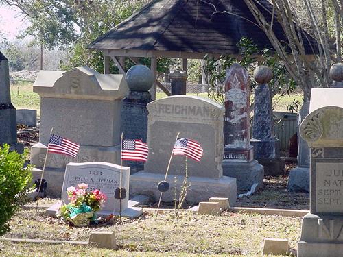 Lavaca County TX - Hallettsville Jewish Cemetery tombsotnes