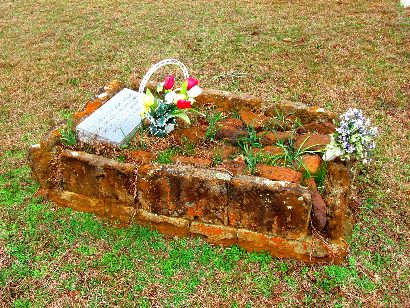 Augusta Cemetery Texas - Grave of Pioneer Girl