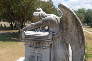 Waco TX - Holy Cross Cemetery Weeping Angel