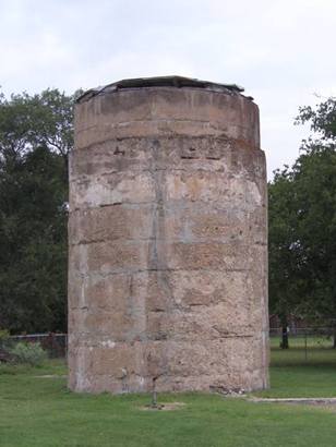 Blum Tx water tower