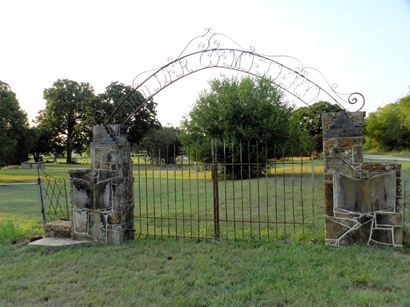 Buckner Tx - Holder Cemetery