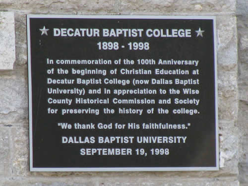 Decatur TX - Decatur Baptist College plaque