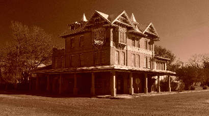 Denison TX - Old Hotel - Traveler's Hotel