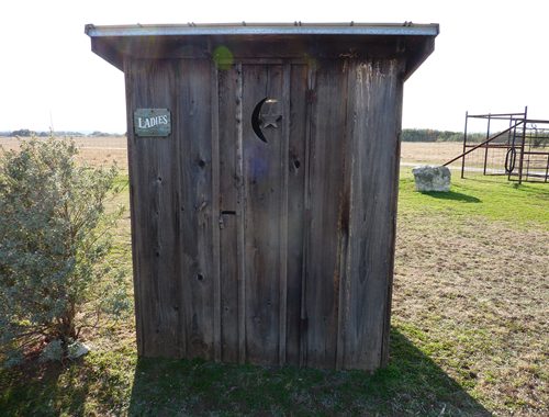 Eulogy TX Ladies outhouse