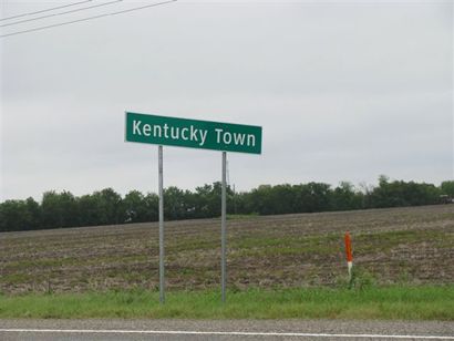Kentucky Town TX City Limit sign
