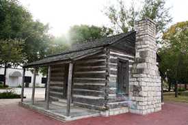 Historic log cabin in Midlothian, Texas
