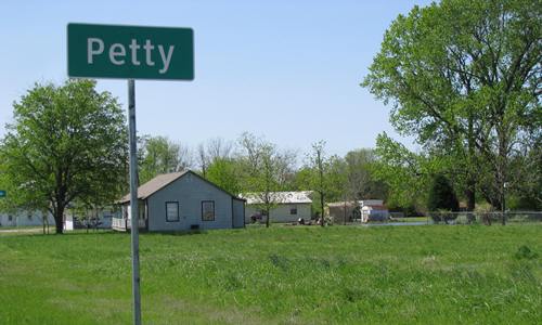 Petty TX road sign