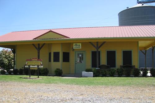 Former depot in Roxton Texas