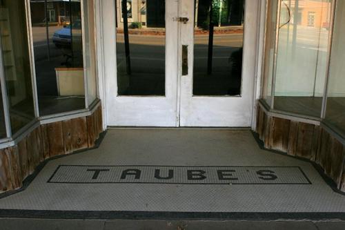 Taube's store tilework, Calvert Texas