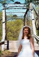 a Texas bride on piano bridge