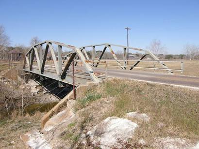 Moulton TX - Moore Ave. Bridge 