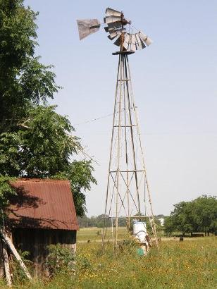 Mullins Prairie TX - broken windmill