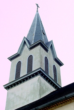 Praha Texas church steeple