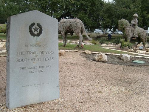 Trail Driver of Southwest Texas centennial marker Yoakum Texas