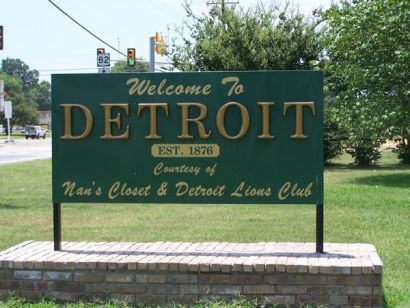 Detroit,  Texas -  Welcome Sign