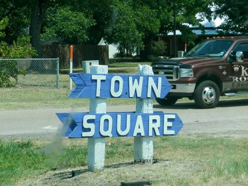 Eustace TX - Town Square  direction sign 