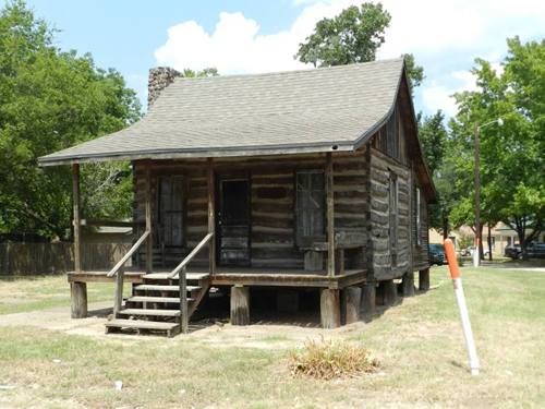 Eustace Texas, Pioneer cabin, Henderson County