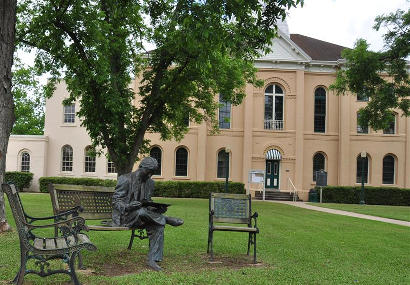 Jasper TX - Statue on Courthouse Grounds