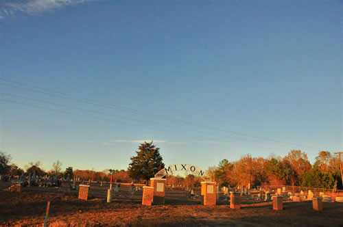 Mixon TX - Cherokee County Mixon Cemetery 