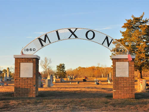 Mixon TX - Cherokee County Mixon Cemetery Sign 