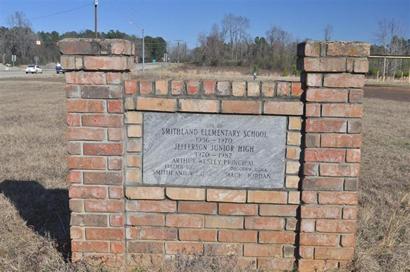 Smithland TX - Smithland Elementary School site marker
