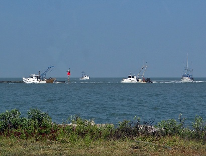 Fulton TX - Boats Returning