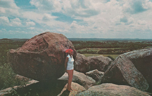 TX Hill Country - Balanced Rock