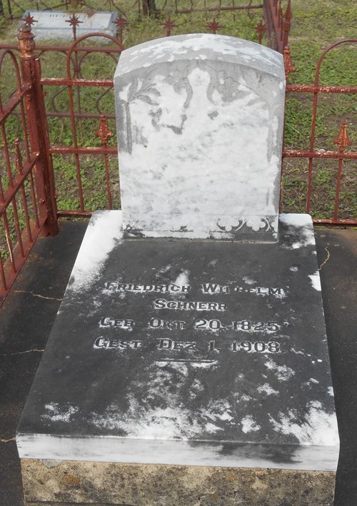 Friedrich Schnerr grave in Der Stadt Friedhof in Fredericksburg
