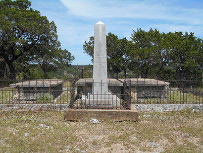  TX -  Tivy  burial plot on Tivy Mountain
