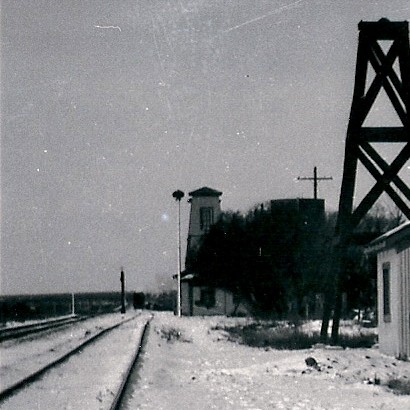 Tesnus Texas - RR Tracks Signal Tower