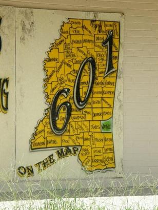 MS Waynesboro - Airbrushed County Map on Defunct Business 
