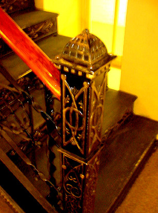 TX - Gonzales County Courthouse  Newel