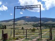 Elizabethtown Cemetery gate