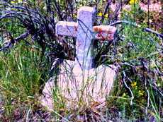 Elizabethtown Cemetery tombstone with cross