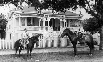 Gus Cranz Mansion, Schulenburg, Texas, 1917