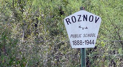 Roznov Public School sign 1888-1944, Texas