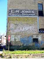 Dr Pepper ghost sign