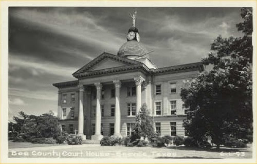 Bee County courthouse 1939 photo, Beeville, Texas