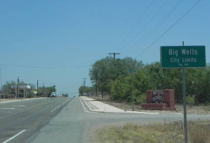 Big Wells Tx Road Sign