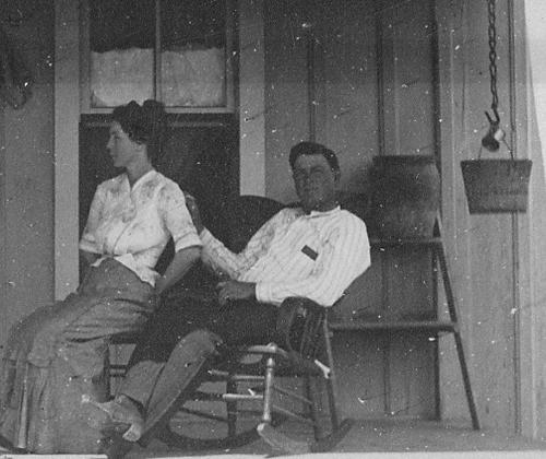 Big Wells TX - Sal and Lillie Armstrong, 1914