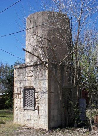 Cistern in  Elmendorf, Texas