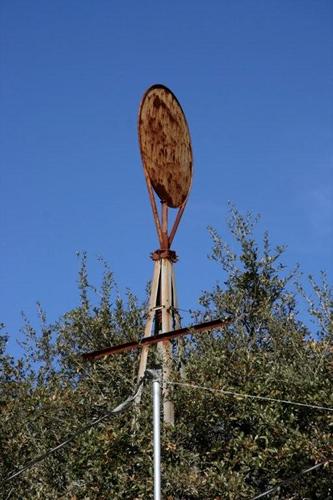 Helotes Texas rusted sign