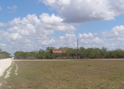 Jarrett TX with School in sight