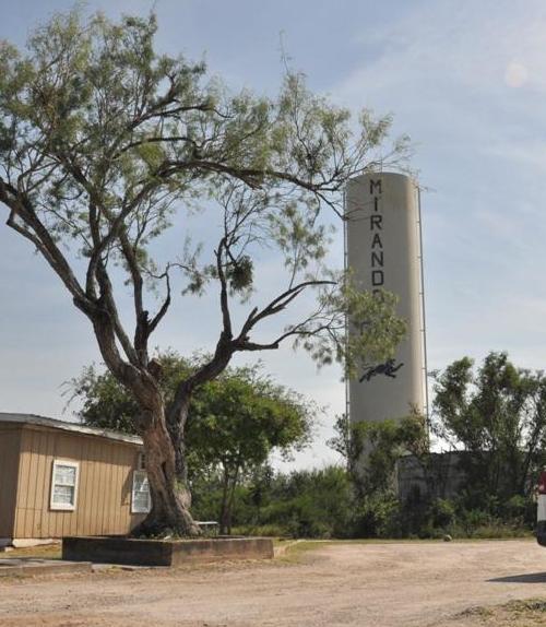 Mirando City TX - Standpipe Water Tower 