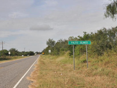 Palito Blanco Texas highway sign