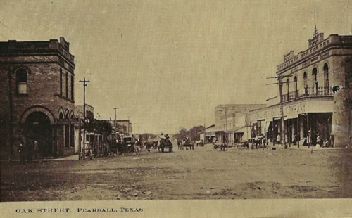 Pearsall Texas - Oak Street
