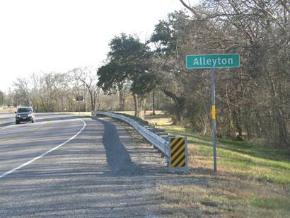 Alleyton Tx Road Sign